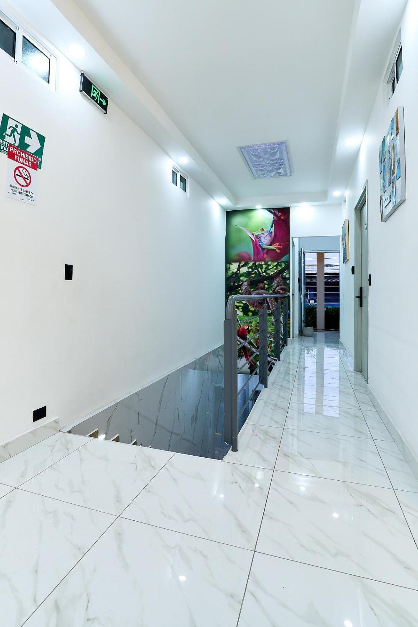 Apartaestudios La Capital Сан Хосе Екстериор снимка